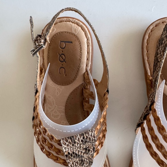 B O C Sandals, 9, Shades of tan w/ faux snake, Adjustable heel strap NWOT - Picture 5 of 5